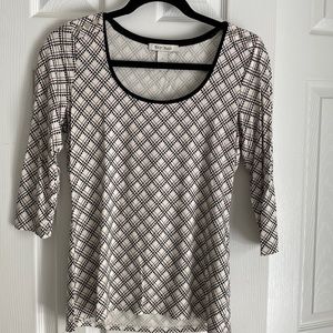 Women’s White House Black Market blouse in size Small.